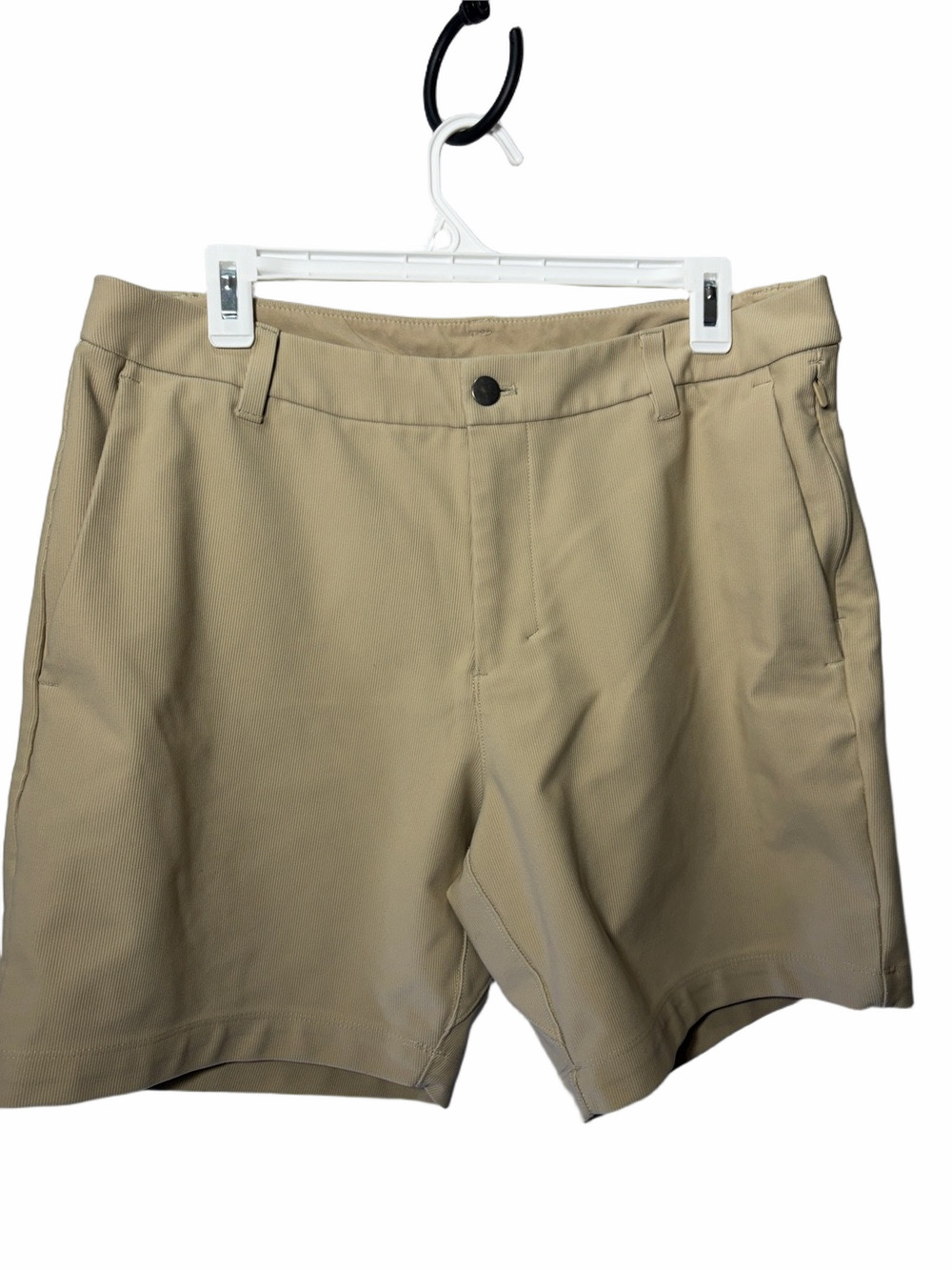 Men’s Lululemon Commission TAN Ribbed Shorts, Size 33 New with Flaws